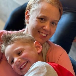 Meet your Posher, Cassandra